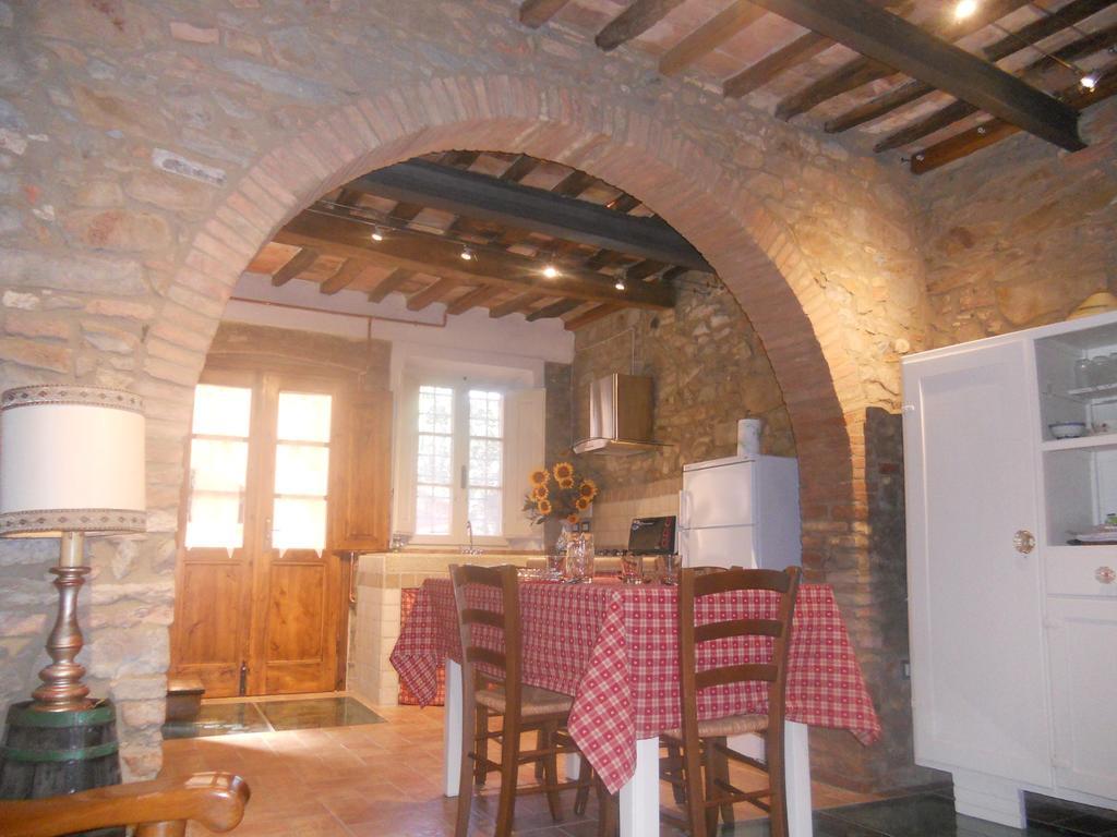 Apartment Casa Antica Chianni Kamer foto