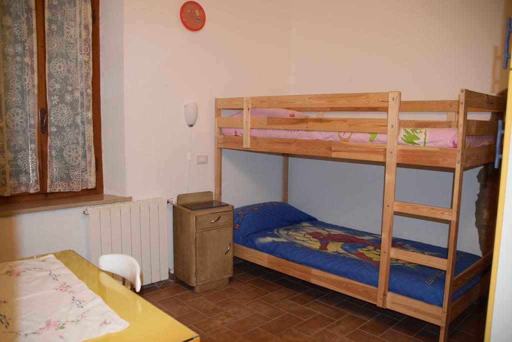 Apartment Casa Antica Chianni Buitenkant foto